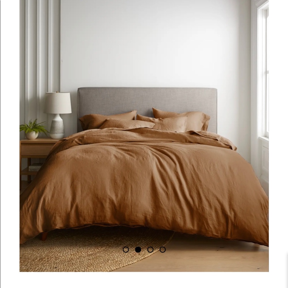 Quince Linen Duvet Cover with Two Pillow Shams